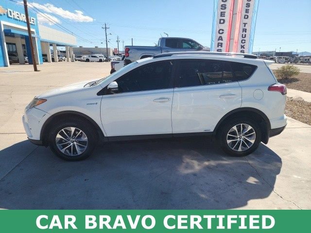 Used 2018 Toyota RAV4 XLE image 7