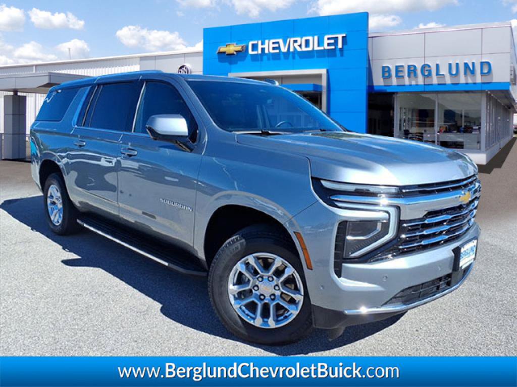 Used 2025 Chevrolet Suburban LT
