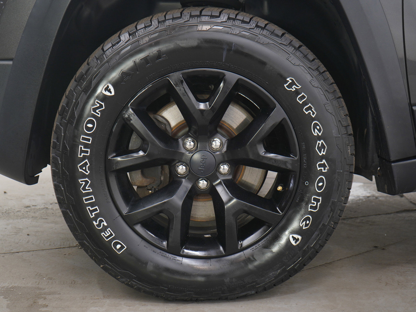 Used 2017 Jeep Cherokee Trailhawk image 29