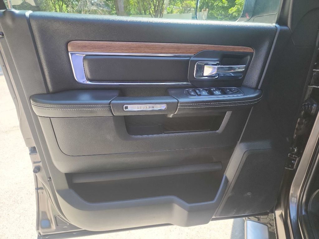 Used 2016 RAM 2500 Laramie AWD/4WD image 16