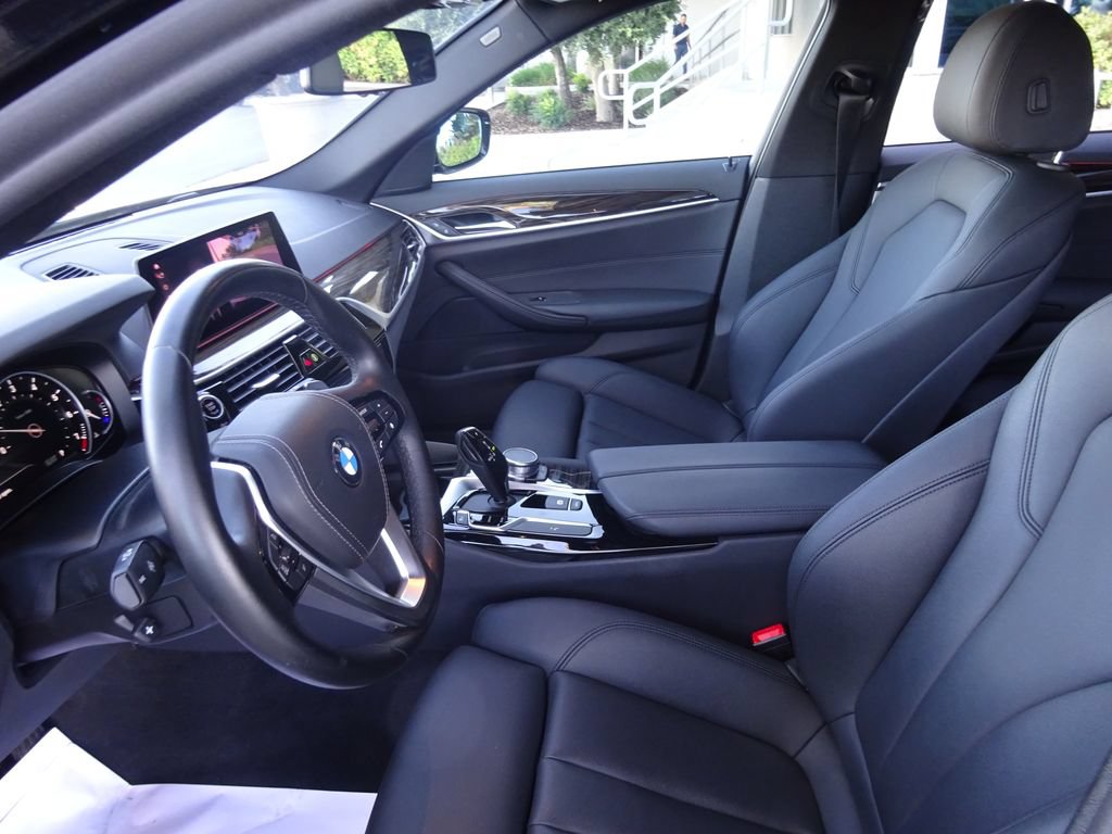Used 2019 BMW 530i RWD image 13