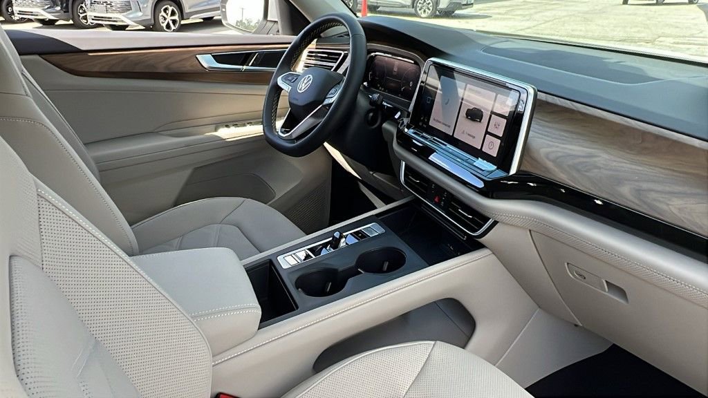New 2026 Volkswagen Atlas SE image 9
