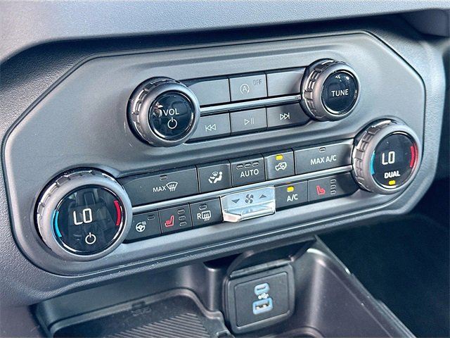 Used 2025 Ford Bronco Outer Banks image 16