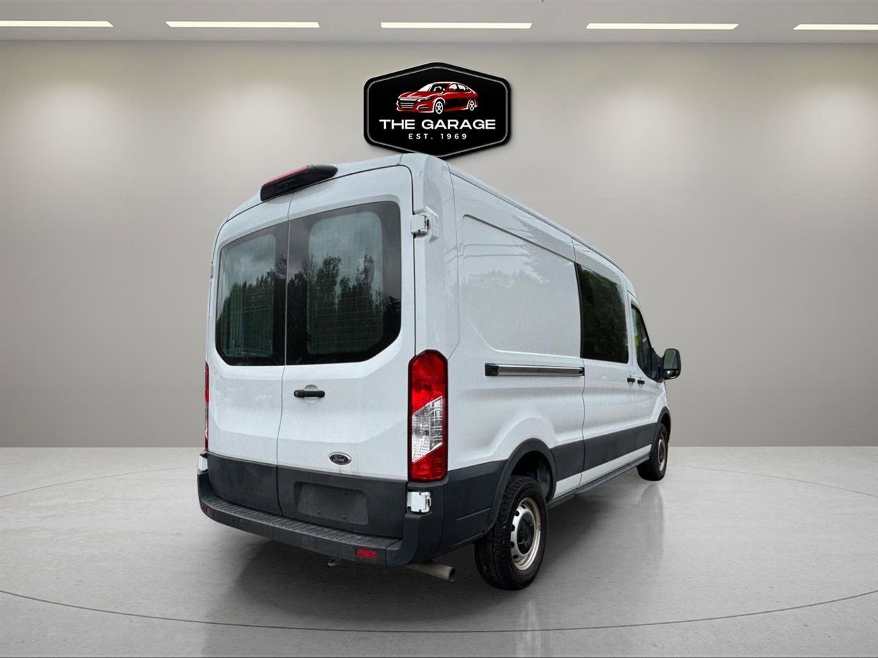 Used 2021 Ford Transit 250 Medium Roof RWD image 5