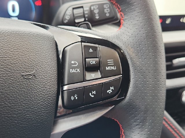 Used 2025 Ford Explorer ST AWD/4WD image 28