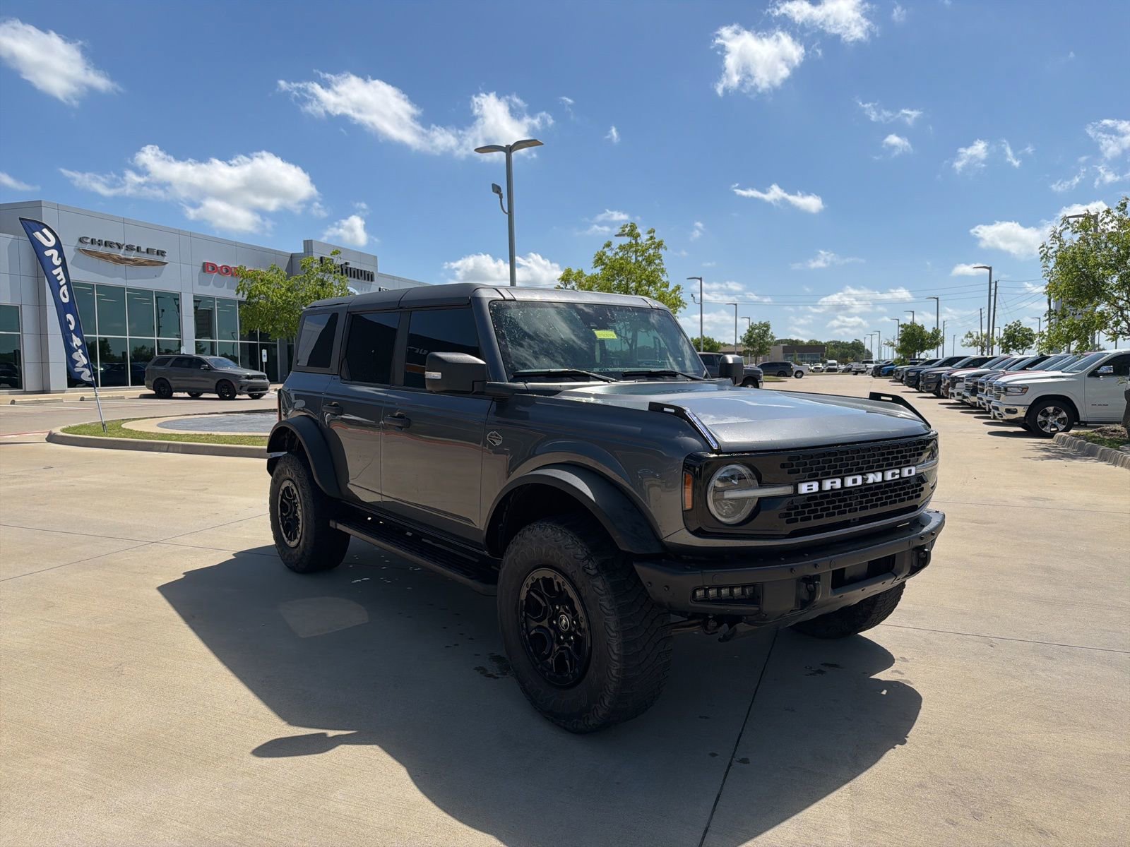 Used 2022 Ford Bronco Wildtrak image 7