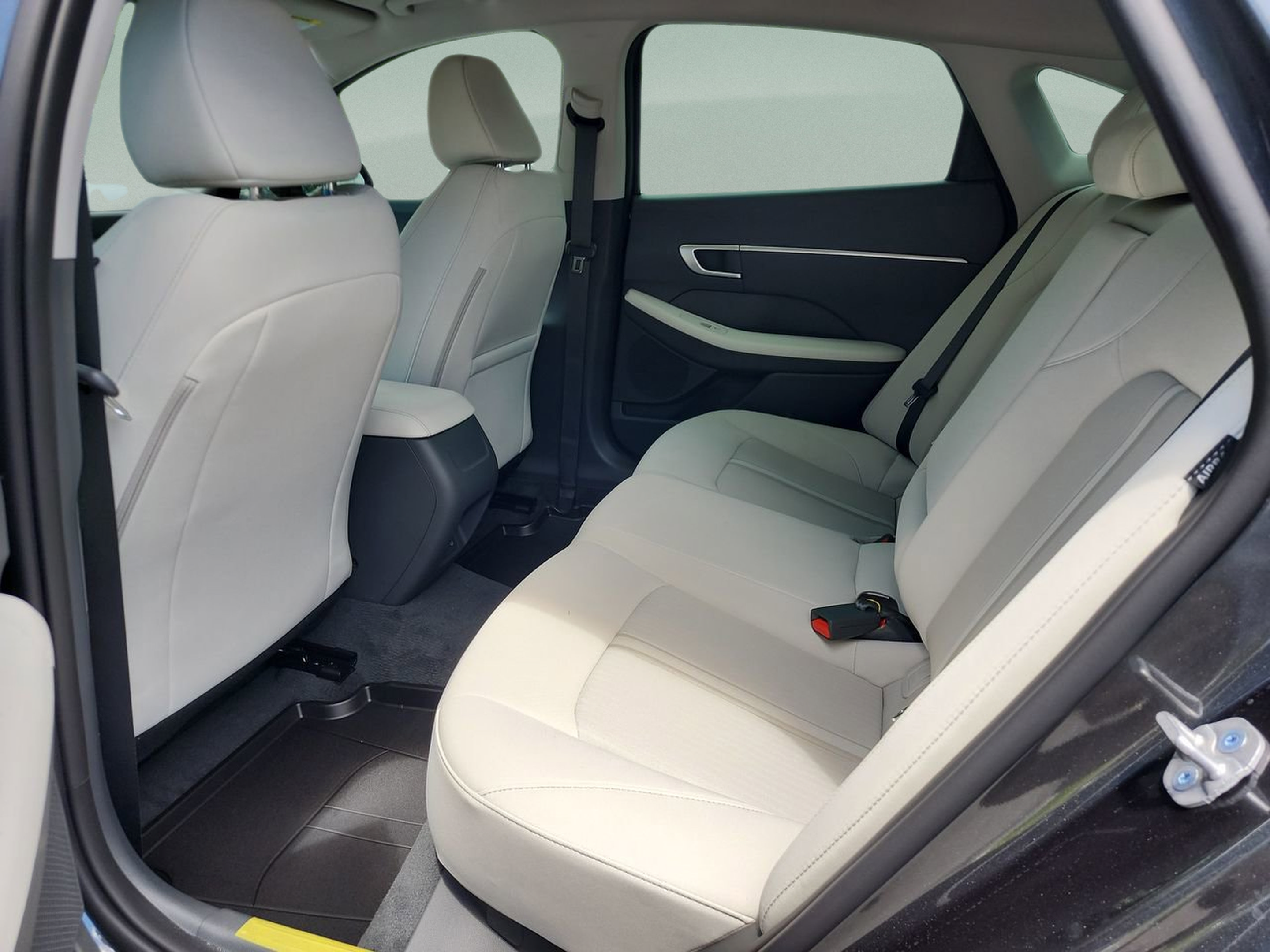 New 2026 Hyundai Sonata SEL FWD image 16