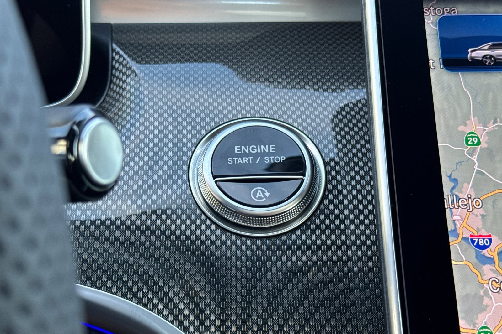 New 2025 Mercedes-Benz C 300 4MATIC Sedan image 22