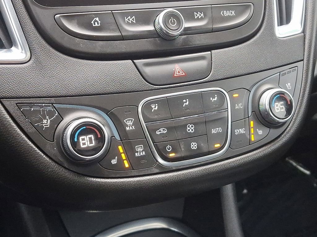 Used 2022 Chevrolet Malibu Premier image 18