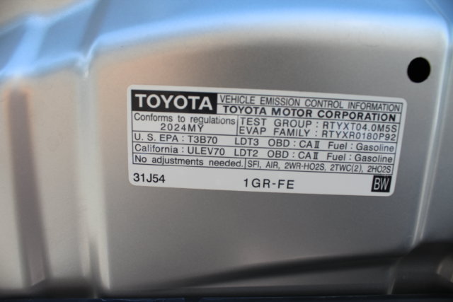Certified 2024 Toyota 4Runner TRD Off-Road Premium w/ Moonroof Package AWD/4WD image 57