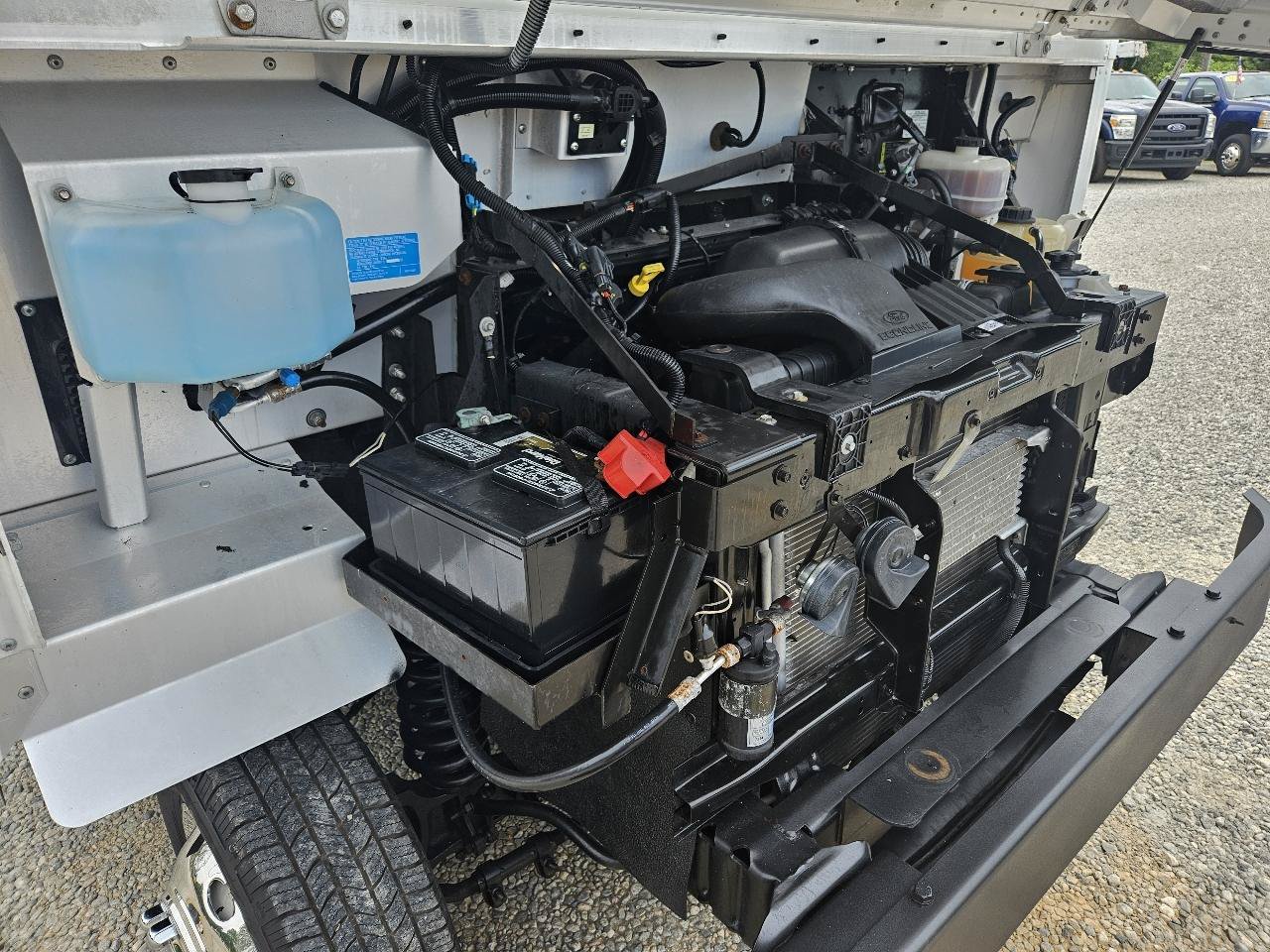 Used 2015 Ford E-350 and Econoline 350 Super Duty w/ A/C Prep Package RWD image 32