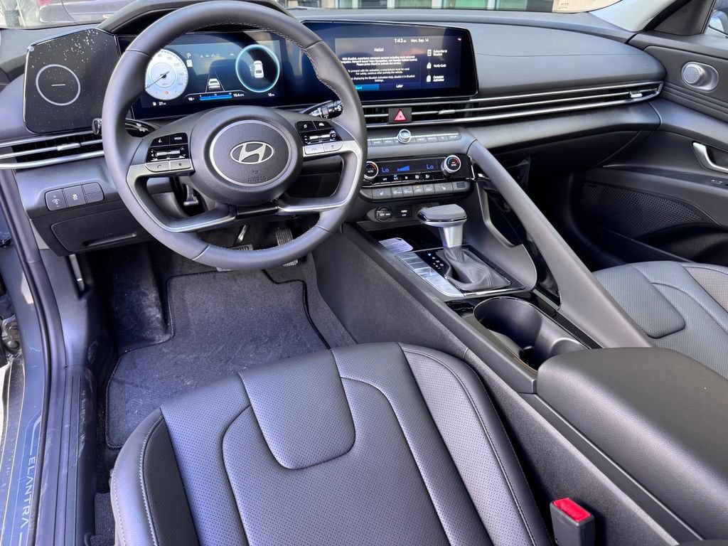 New 2026 Hyundai Elantra Limited FWD video 2