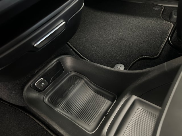 New 2027 Chrysler Pacifica LX FWD image 31