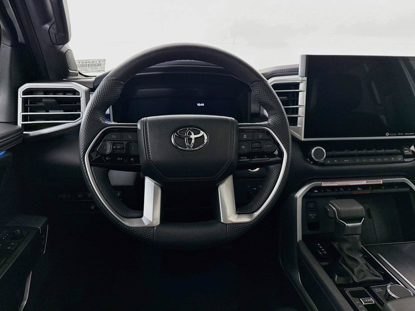 Used 2024 Toyota Tundra Platinum AWD/4WD image 33
