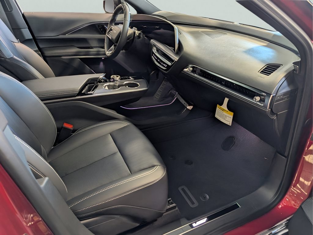 New 2026 Cadillac Lyriq V AWD/4WD image 7
