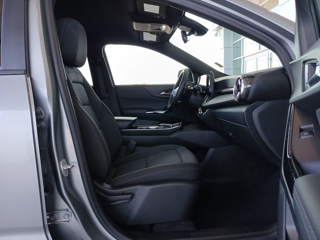 Used 2026 Chevrolet Equinox LT AWD/4WD image 29