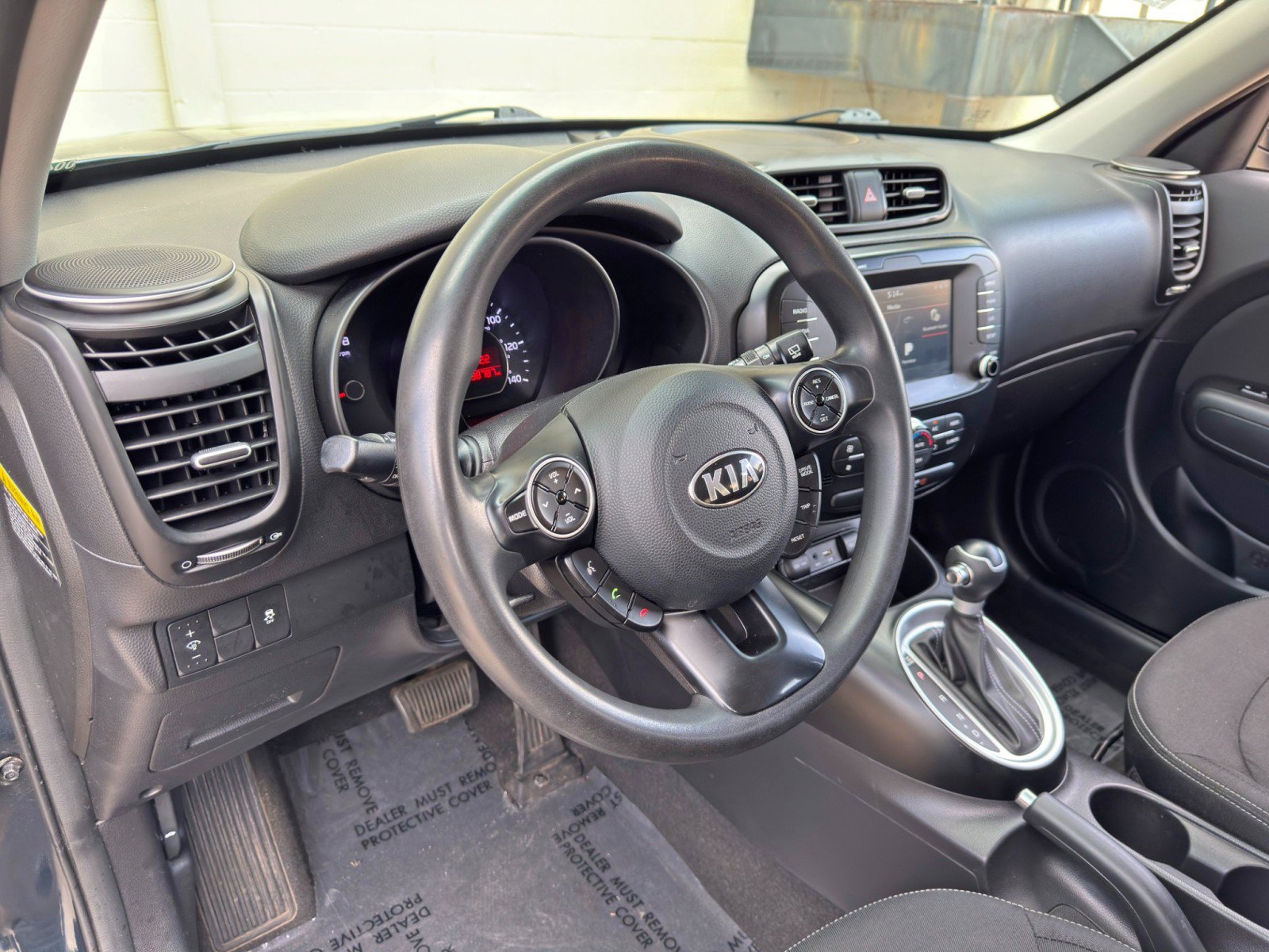 Used 2019 Kia Soul + FWD image 12