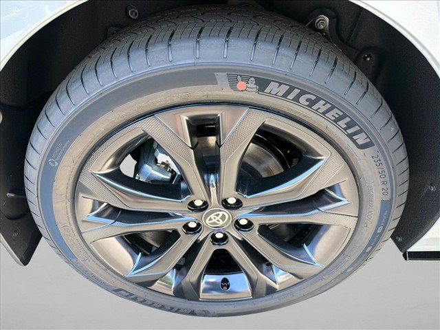 New 2026 Toyota Sienna XSE FWD image 16