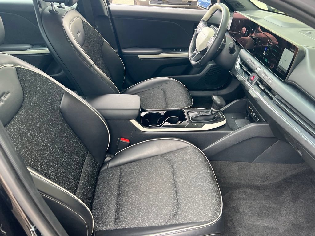 Certified 2025 Kia K4 GT-Line FWD image 19