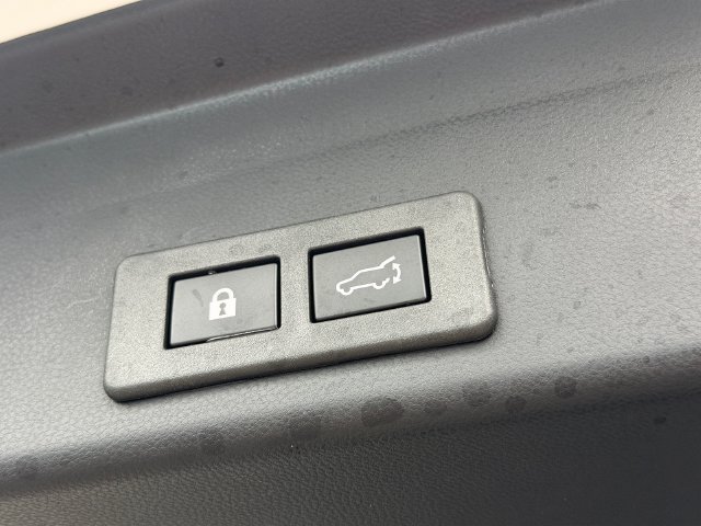 Certified 2025 Subaru Ascent Bronze Edition AWD/4WD image 17