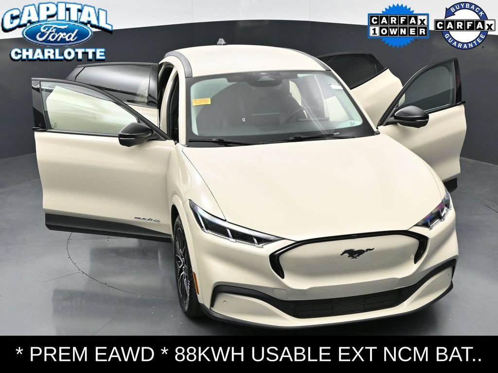 Used 2025 Ford Mustang Mach-E Premium AWD/4WD image 31