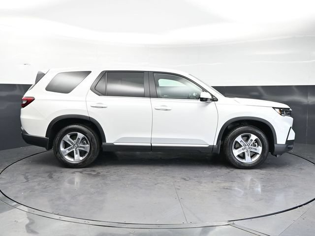 Used 2025 Honda Pilot EX-L image 4
