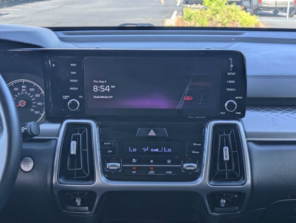 Used 2022 Kia Sorento S FWD image 19