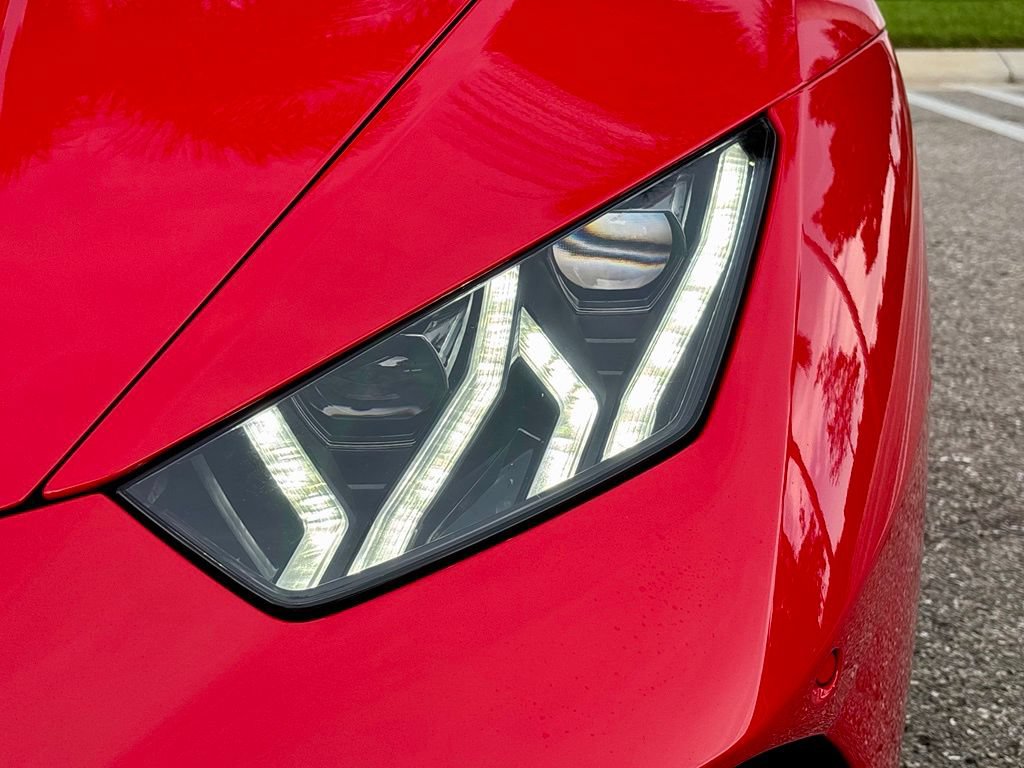 Used 2020 Lamborghini Huracan EVO AWD/4WD image 25