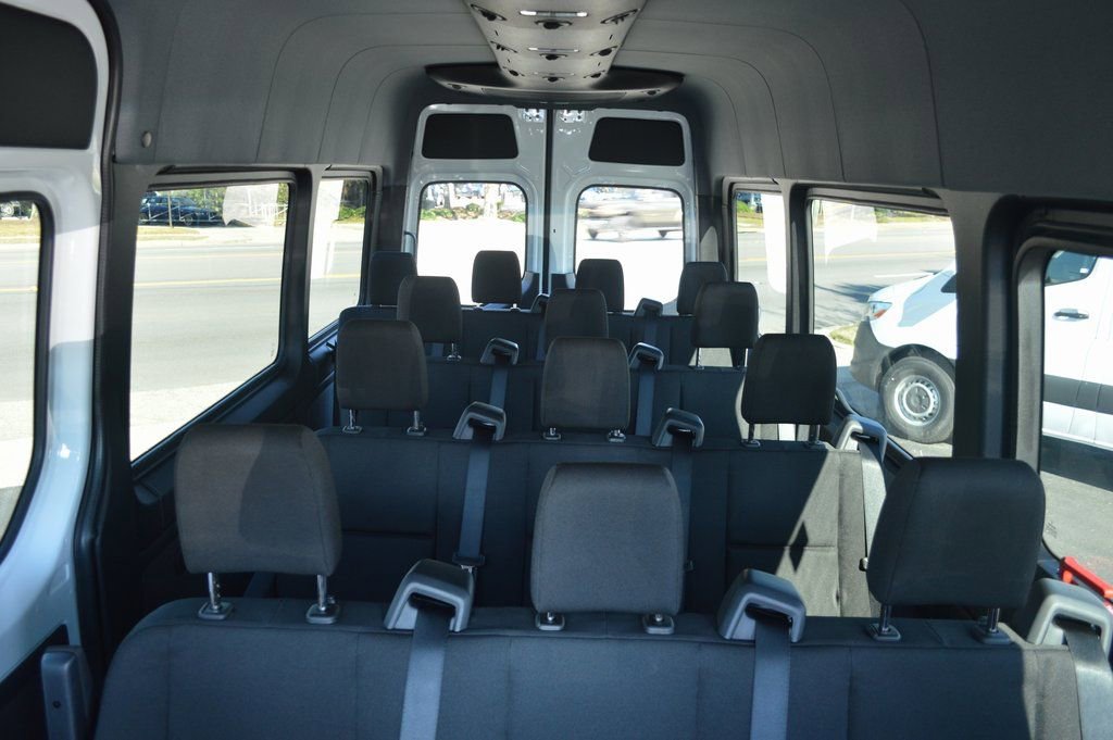 Used 2025 Mercedes-Benz Sprinter 2500 image 8