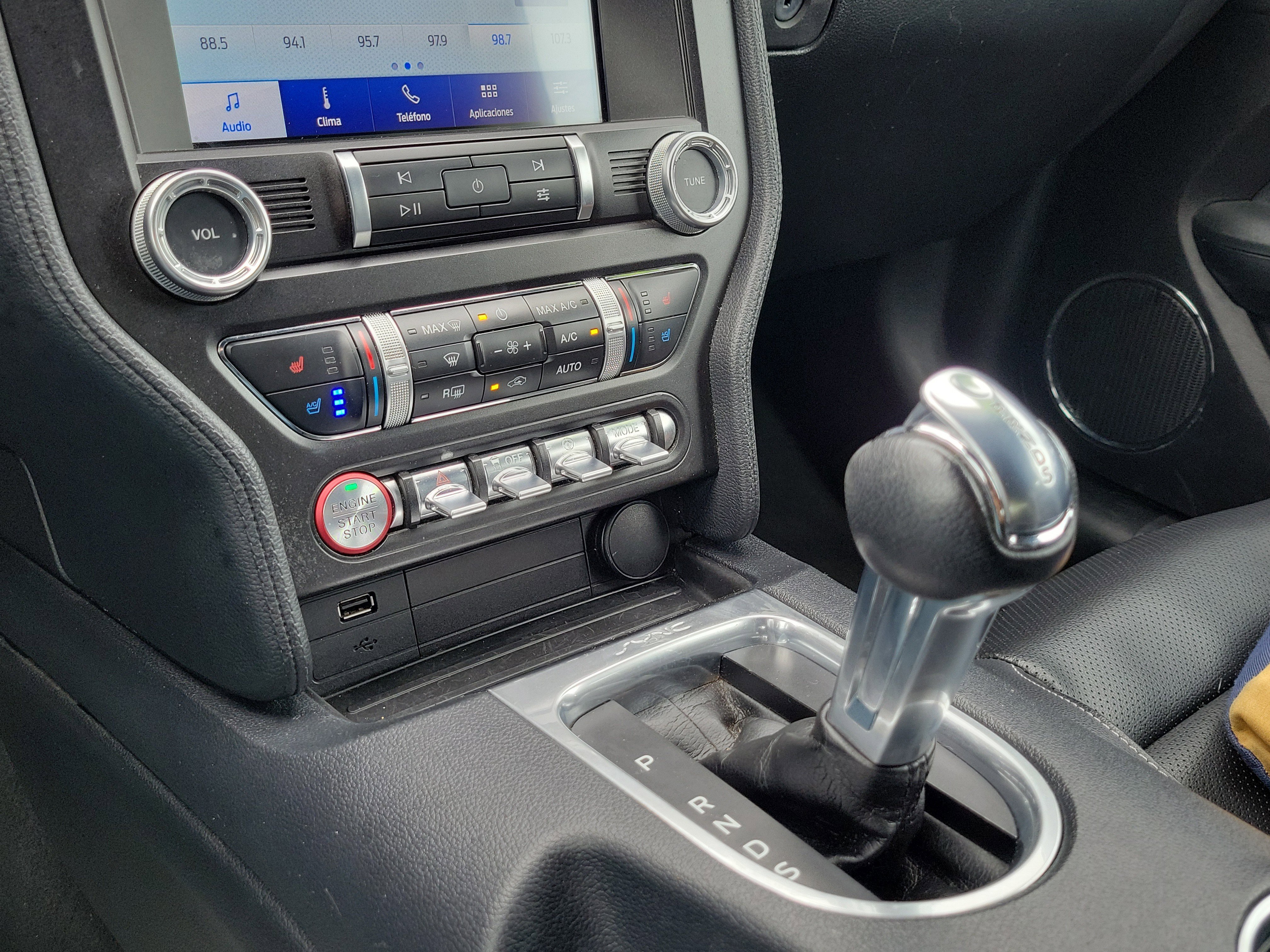 Used 2022 Ford Mustang Premium RWD image 22