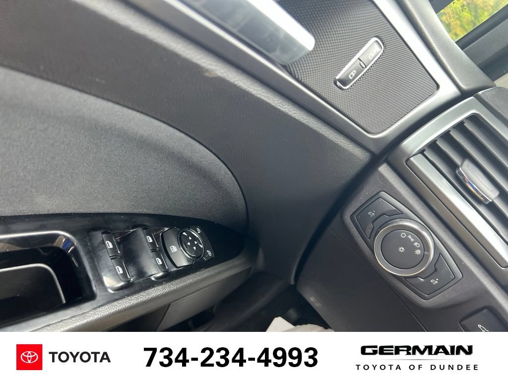 Used 2016 Ford Fusion SE FWD image 17