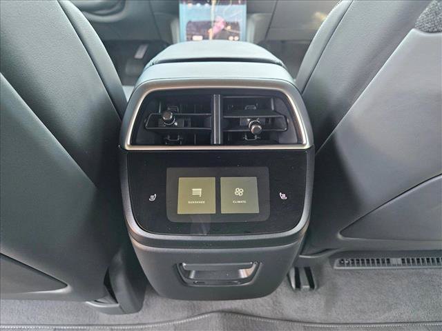 Used 2025 Lucid Air Pure RWD image 18
