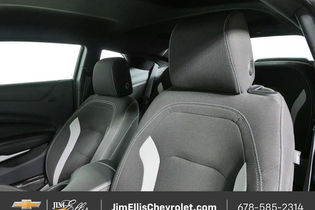 Certified 2023 Chevrolet Camaro LT RWD image 5
