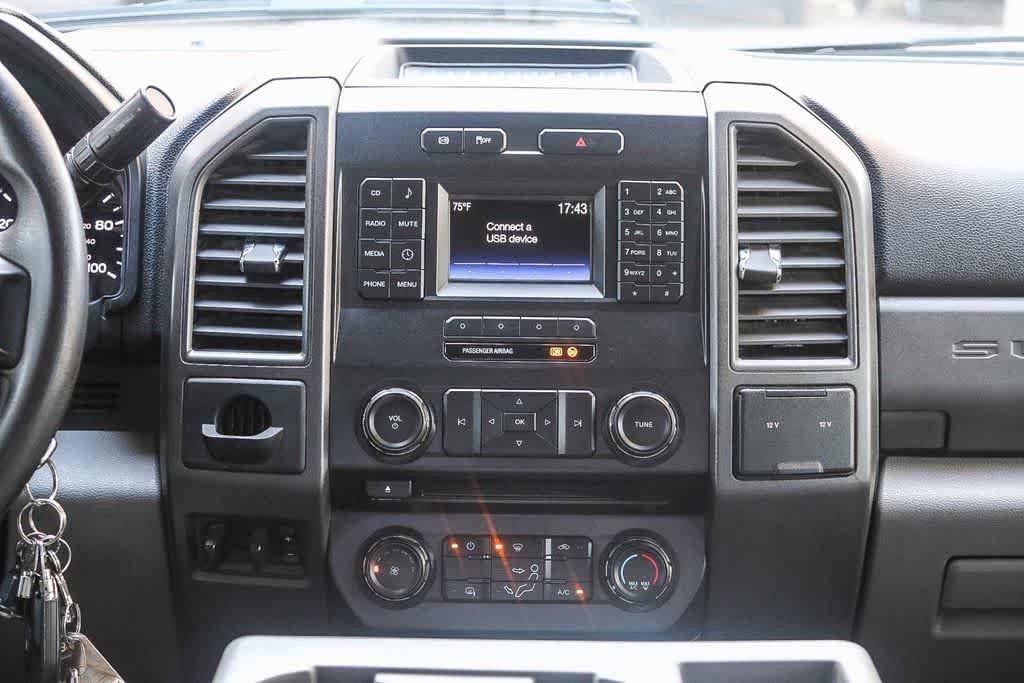 Used 2017 Ford F550 2WD Crew Cab Super Duty image 14