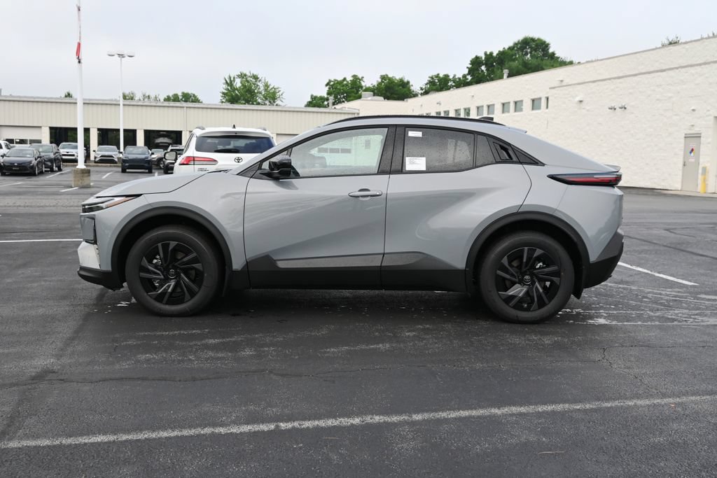 New 2026 Toyota C-HR AWD/4WD image 4