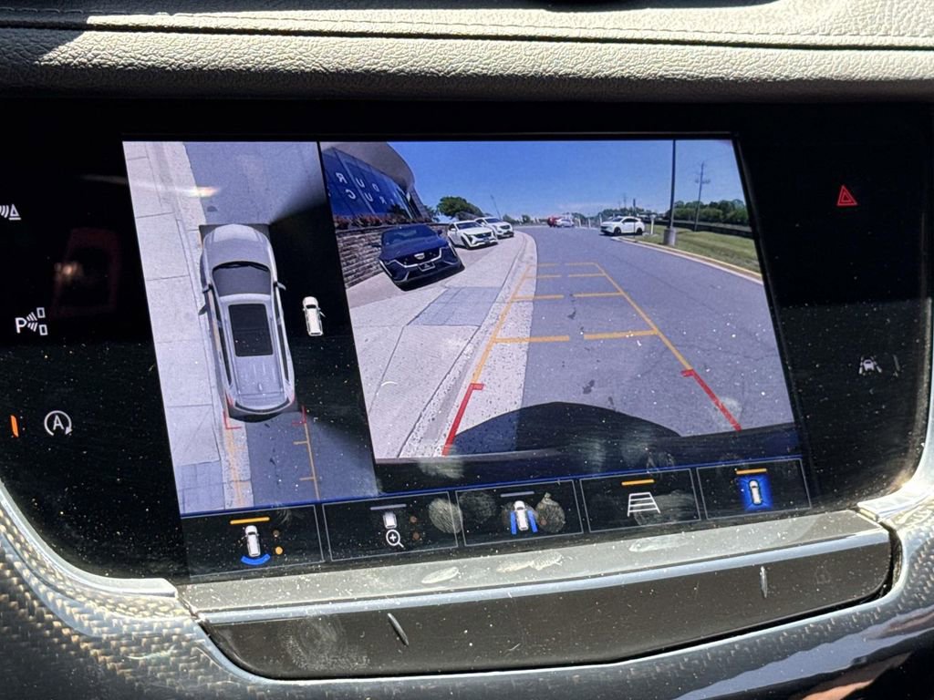 Used 2023 Cadillac XT6 Sport w/ Technology Package AWD/4WD image 34