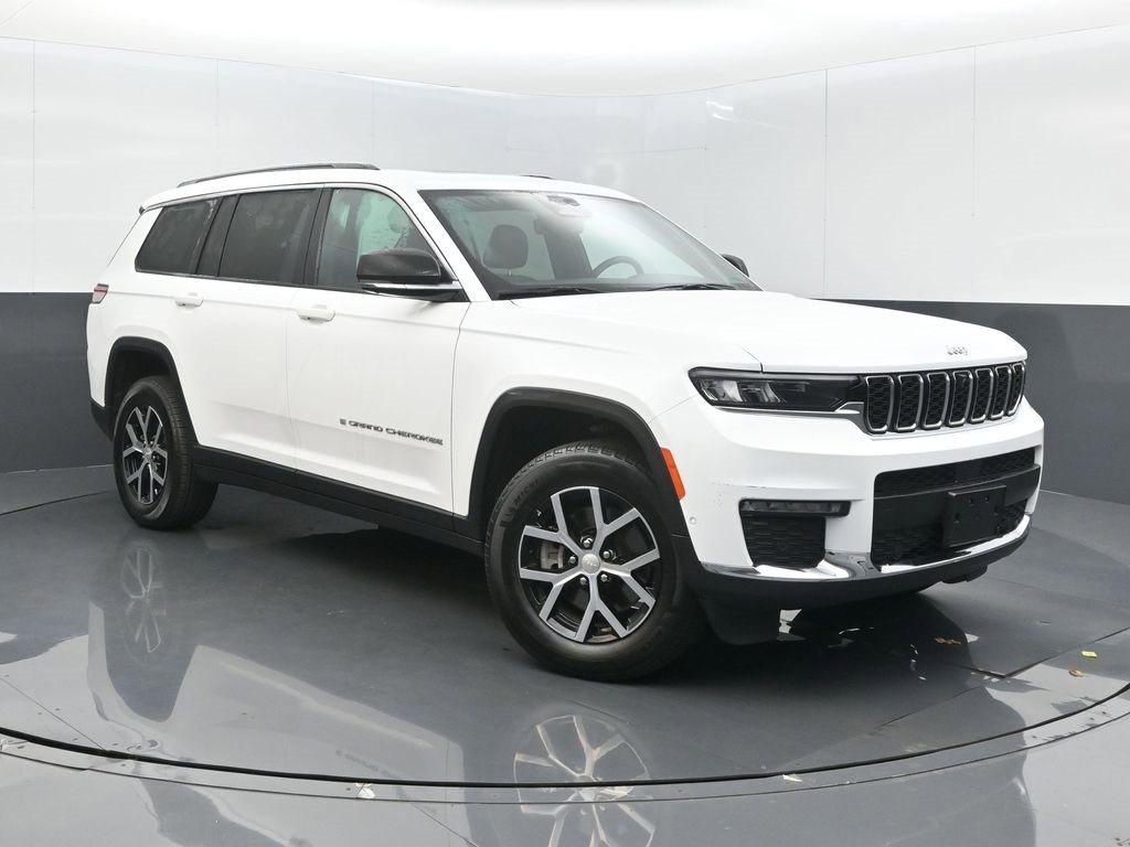 Certified 2024 Jeep Grand Cherokee L Limited w/ Luxury Tech Group II image 1