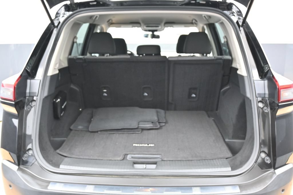 Used 2023 Nissan Rogue SV FWD image 15