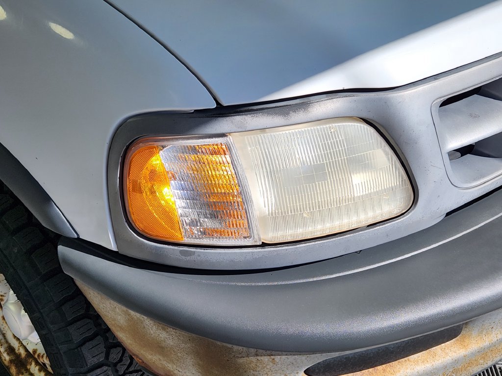 Used 1997 Ford F150 XLT AWD/4WD image 11