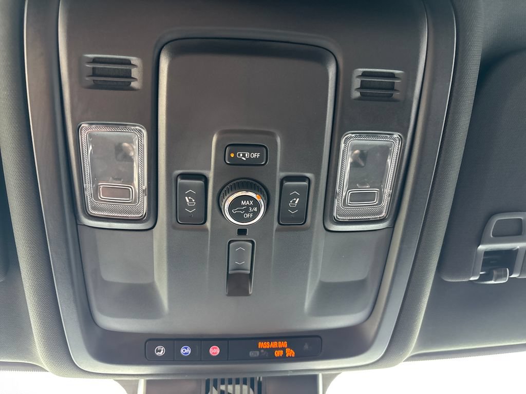 Certified 2025 GMC Yukon Denali AWD/4WD image 37