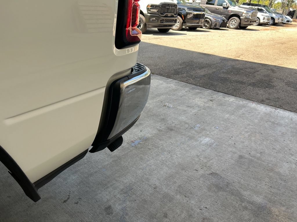 Used 2025 RAM 3500 Tradesman w/ Chrome Appearance Group AWD/4WD image 19