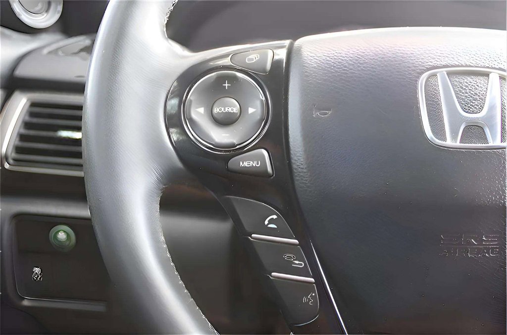 Used 2017 Honda Accord EX-L image 28