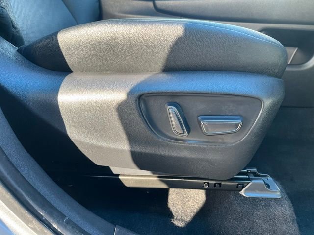 Used 2025 Toyota Grand Highlander XLE image 16