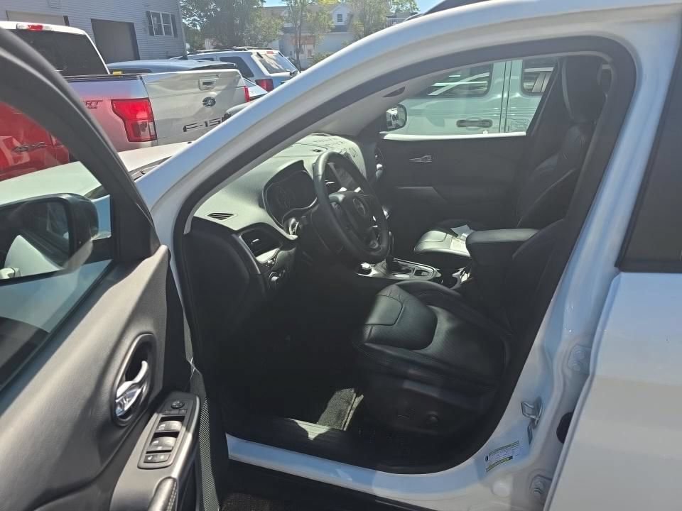 Used 2022 Jeep Cherokee Latitude Lux AWD/4WD image 7