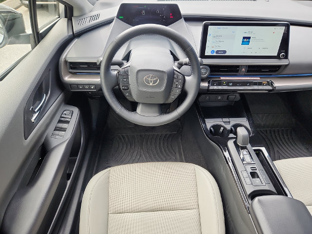 Used 2024 Toyota Prius XLE AWD/4WD image 11