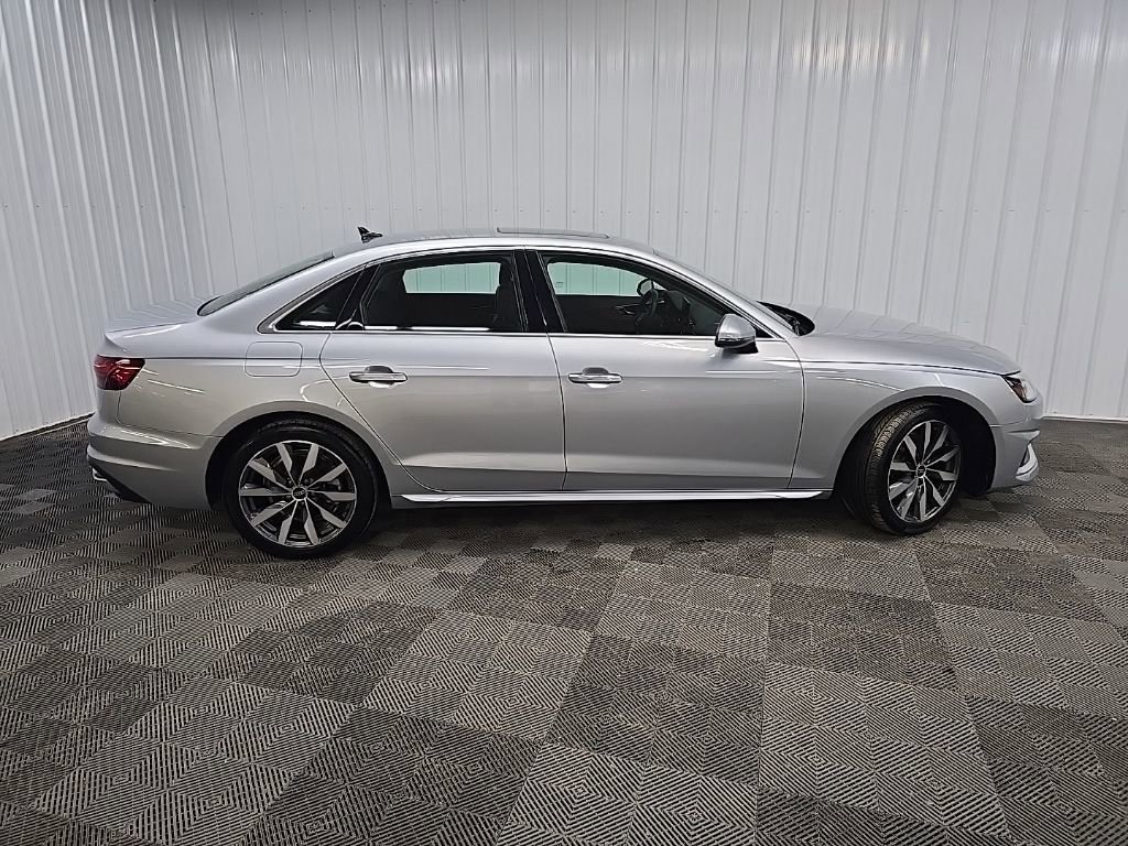 Used 2024 Audi A4 2.0T Premium image 2
