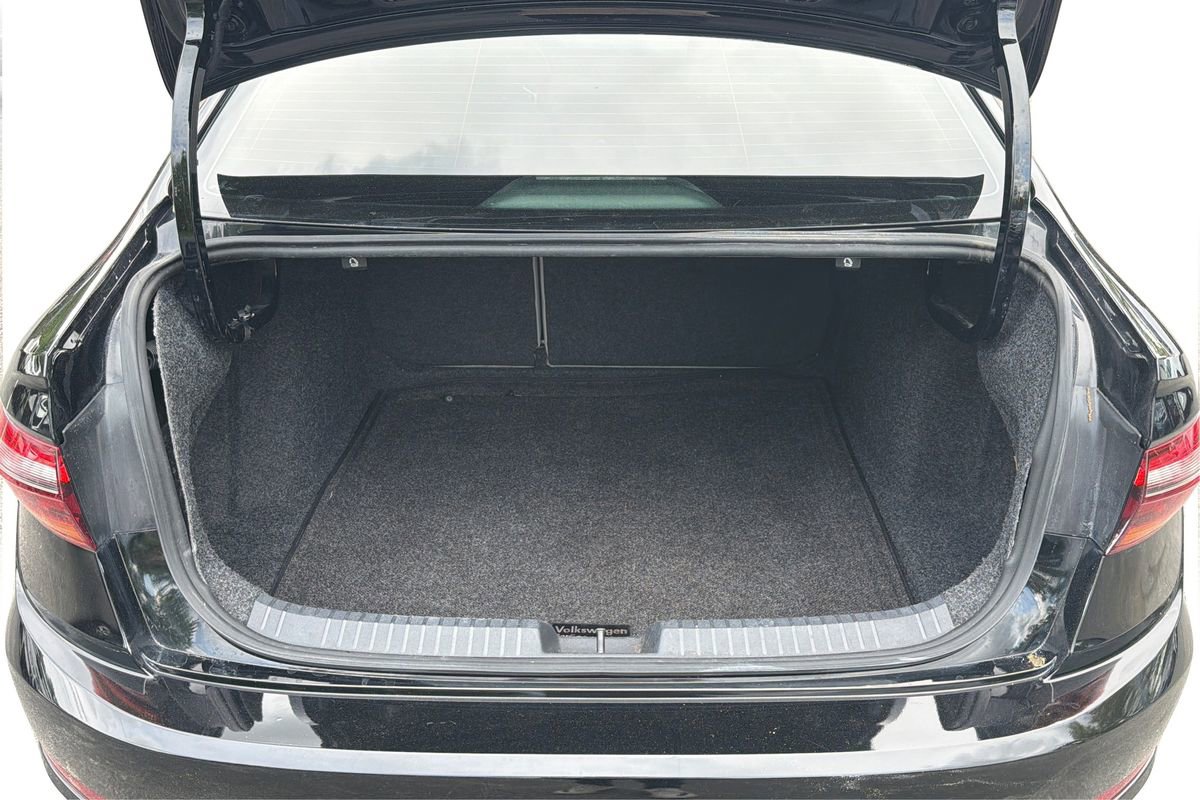 Used 2019 Volkswagen Jetta S w/ Driver Assistance Package FWD image 11