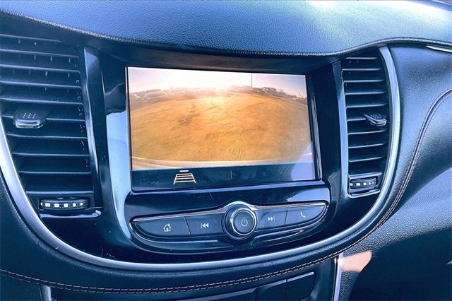 Used 2019 Chevrolet Trax LT w/ LT Convenience Package image 17