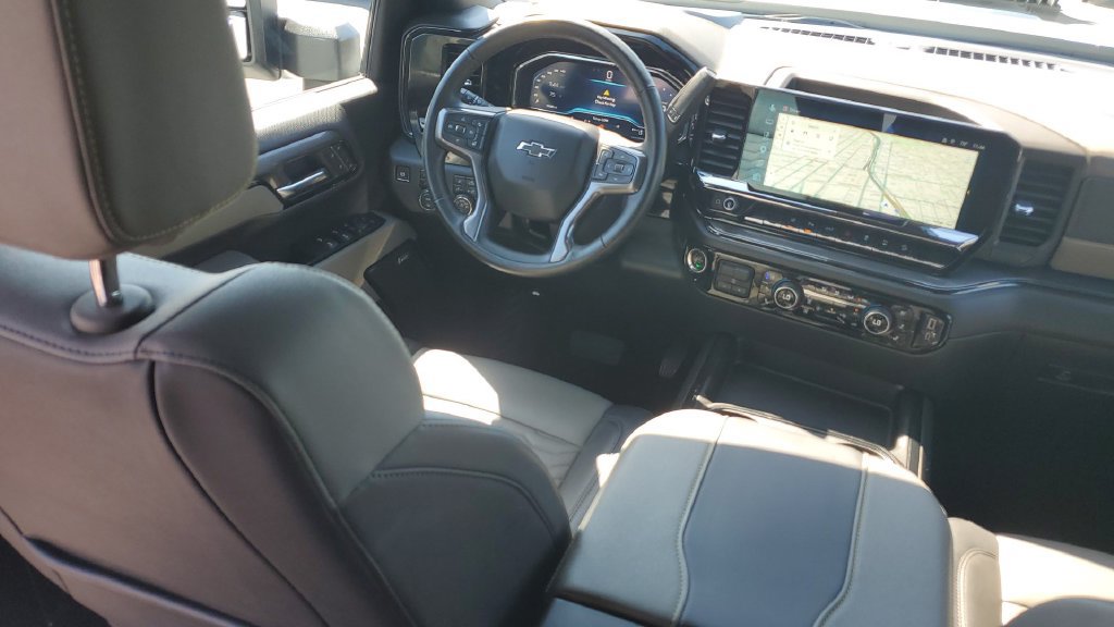 Used 2025 Chevrolet Silverado 2500 ZR2 AWD/4WD image 12