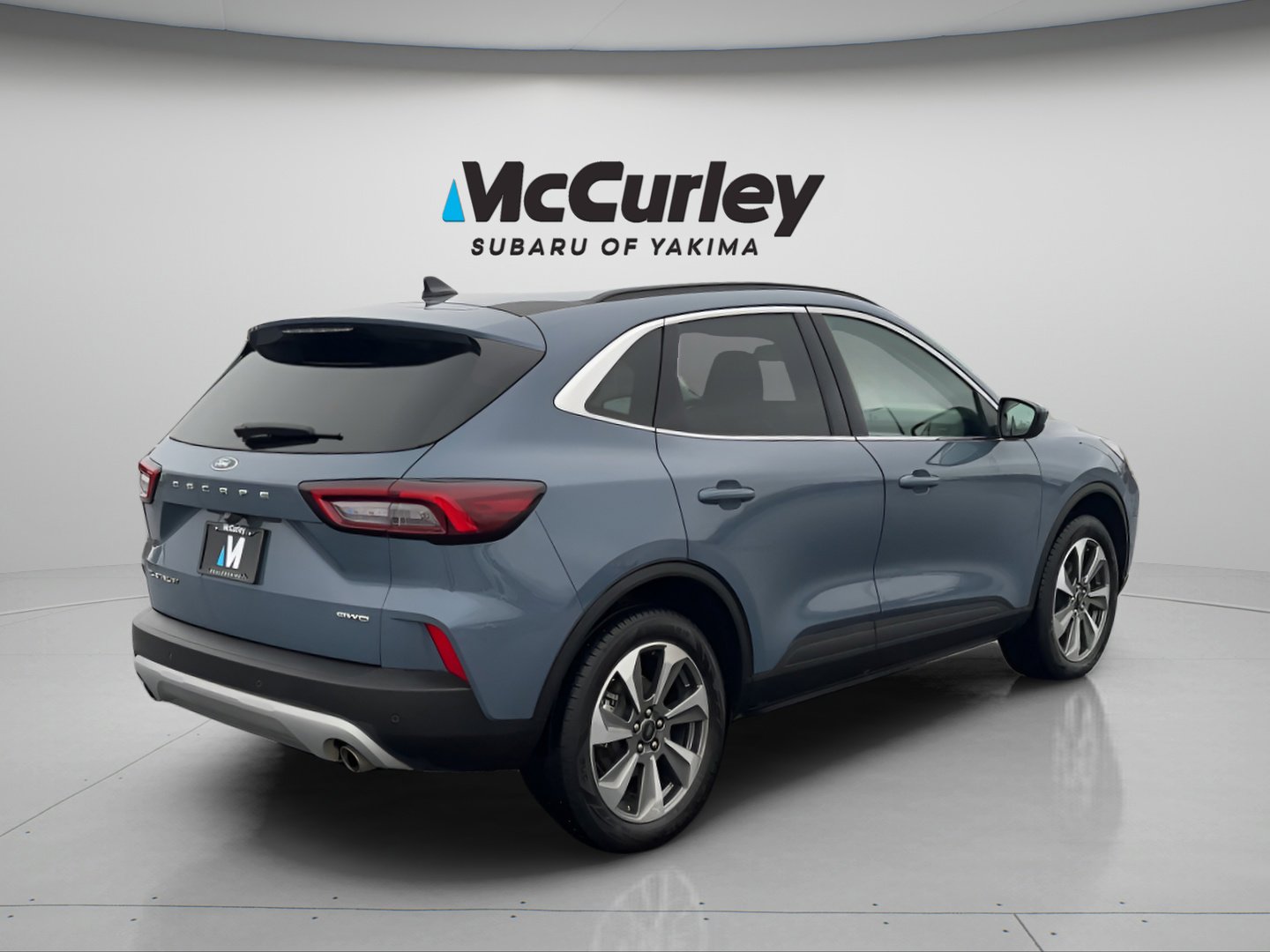 Used 2025 Ford Escape Platinum image 7